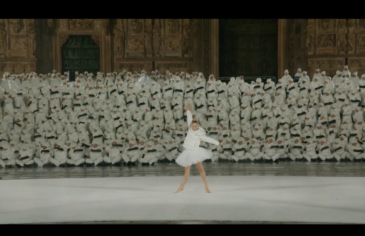Produzione branded content e diretta streaming NSS Magazine x Moncler 70 in Piazza del Duomo a Milano